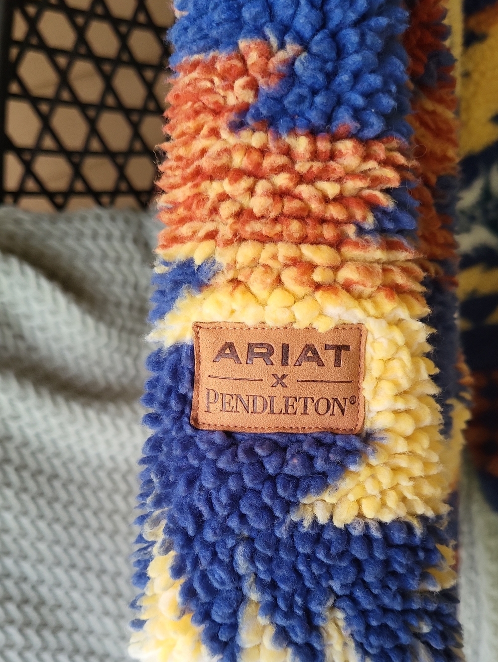 Ariat x Pendleton Fleece Jacket - Picture 10 of 14